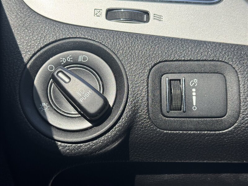 2013 Dodge Journey SXT - Photo 14 - Lexington, NE 68850