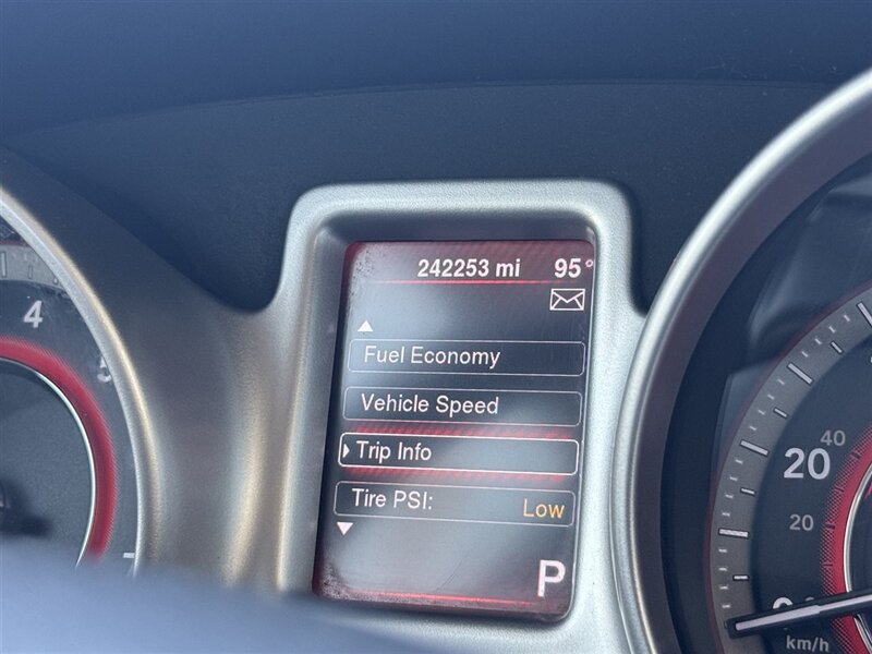 2013 Dodge Journey SXT - Photo 13 - Lexington, NE 68850