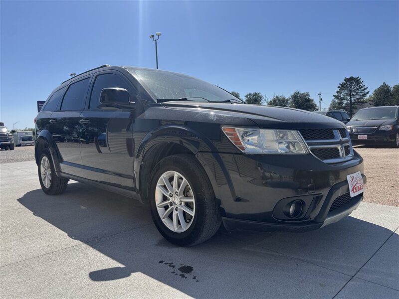 2013 Dodge Journey SXT - Photo 2 - Lexington, NE 68850