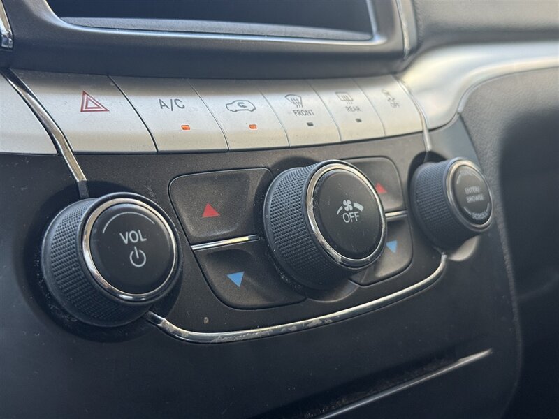 2013 Dodge Journey SXT - Photo 16 - Lexington, NE 68850