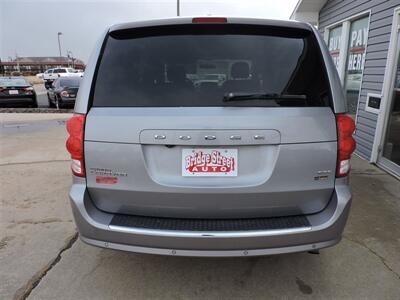 2014 Dodge Grand Caravan SXT   - Photo 6 - Grand Island, NE 68801