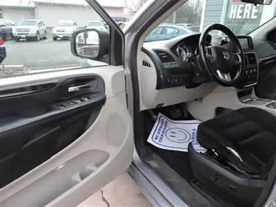 2014 Dodge Grand Caravan SXT   - Photo 15 - Grand Island, NE 68801