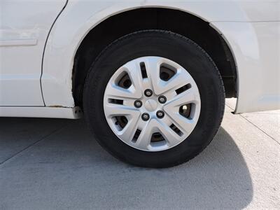 2013 Dodge Grand Caravan SE   - Photo 8 - Lexington, NE 68850