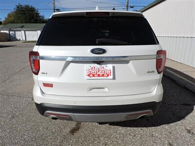 2017 Ford Explorer XLT   - Photo 6 - Kearney, NE 68847