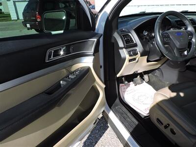 2017 Ford Explorer XLT   - Photo 16 - Kearney, NE 68847