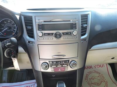 2011 Subaru Outback 2.5i Premium   - Photo 17 - North Platte, NE 69101