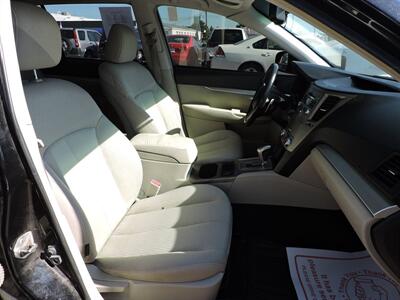 2011 Subaru Outback 2.5i Premium   - Photo 10 - North Platte, NE 69101