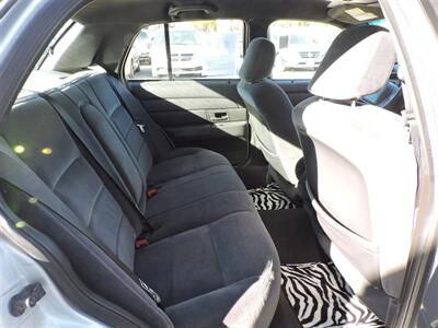 2003 Ford Crown Victoria LX - Photo 11 - Lexington, NE 68850