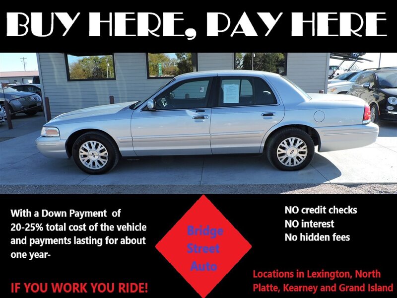 2003 Ford Crown Victoria LX  