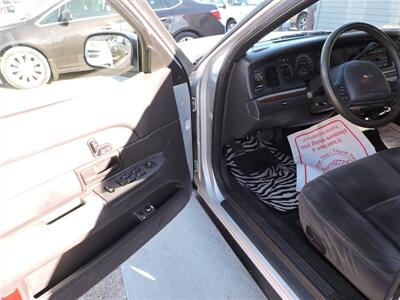 2003 Ford Crown Victoria LX - Photo 15 - Lexington, NE 68850