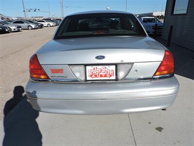 2003 Ford Crown Victoria LX - Photo 6 - Lexington, NE 68850