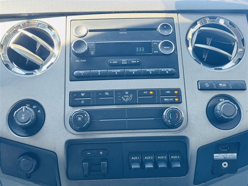 2011 Ford F-250 XL - Photo 19 - Lexington, NE 68850