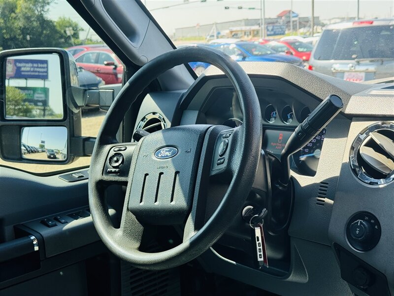 2011 Ford F-250 XL - Photo 3 - Lexington, NE 68850
