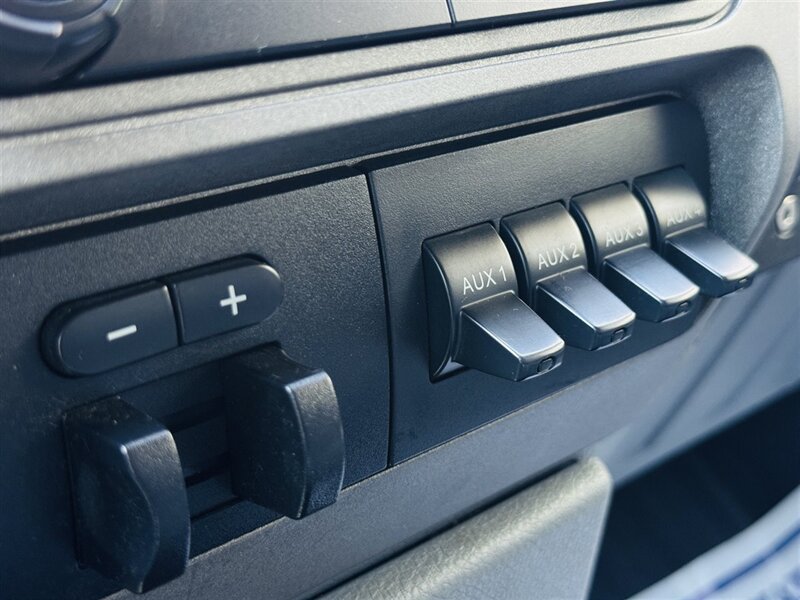 2011 Ford F-250 XL - Photo 20 - Lexington, NE 68850