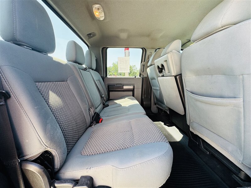 2011 Ford F-250 XL - Photo 11 - Lexington, NE 68850