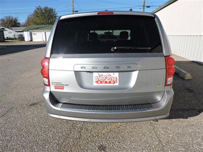 2014 Dodge Grand Caravan SXT   - Photo 6 - Kearney, NE 68847