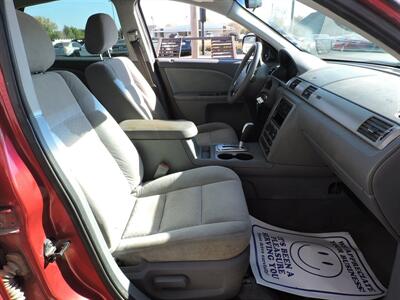 2006 Ford Five Hundred SE - Photo 10 - Grand Island, NE 68801