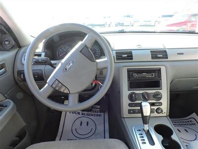 2006 Ford Five Hundred SE - Photo 12 - Grand Island, NE 68801