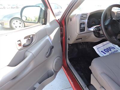 2003 GMC Sonoma SL   - Photo 11 - Lexington, NE 68850