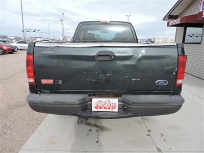 2006 Ford F-250 XL - Photo 6 - Lexington, NE 68850