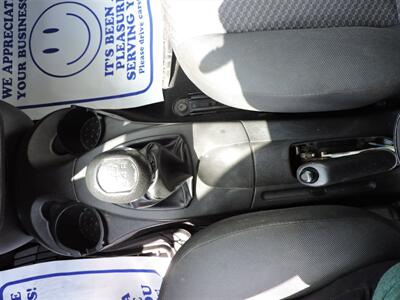 2005 Ford Focus ZX5 S   - Photo 18 - Grand Island, NE 68801
