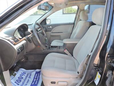 2008 Ford Taurus SEL   - Photo 9 - Lexington, NE 68850