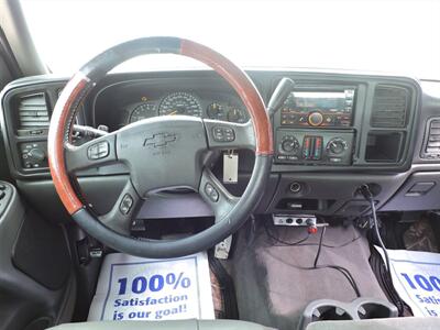 2004 Chevrolet Avalanche 1500   - Photo 12 - Lexington, NE 68850