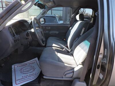 2002 Toyota Tundra SR5 V8 - Photo 9 - North Platte, NE 69101