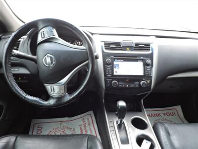 2015 Nissan Altima 2.5   - Photo 13 - Lexington, NE 68850
