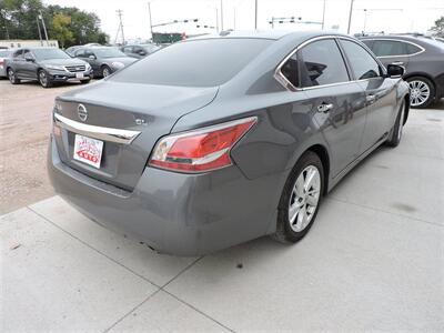 2015 Nissan Altima 2.5   - Photo 5 - Lexington, NE 68850