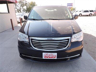 2014 Chrysler Town & Country Touring   - Photo 3 - Lexington, NE 68850