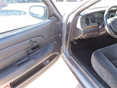 2008 Ford Crown Victoria   - Photo 14 - Grand Island, NE 68801