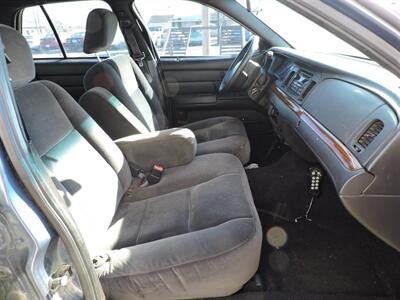 2008 Ford Crown Victoria   - Photo 13 - Grand Island, NE 68801