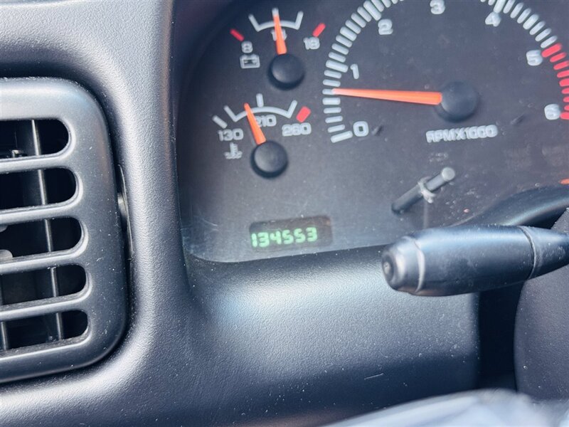 2001 Dodge Ram 1500 SLT - Photo 14 - Kearney, NE 68847