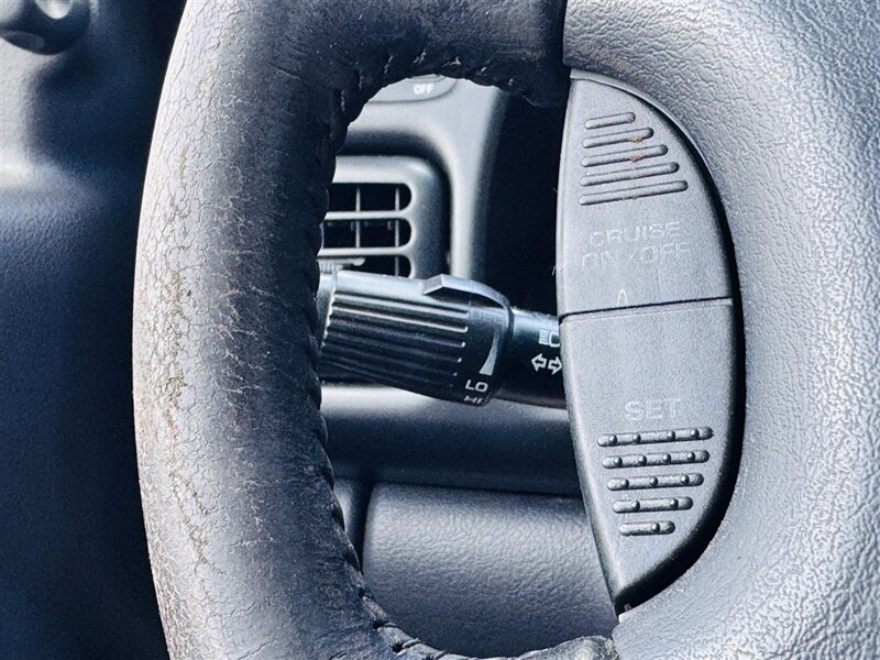2001 Dodge Ram 1500 SLT - Photo 12 - Kearney, NE 68847