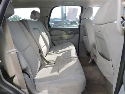2007 GMC Yukon SLE   - Photo 11 - Grand Island, NE 68801