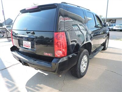 2007 GMC Yukon SLE   - Photo 5 - Grand Island, NE 68801