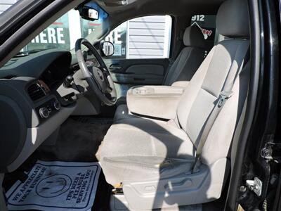 2007 GMC Yukon SLE   - Photo 9 - Grand Island, NE 68801