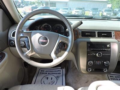 2007 GMC Yukon SLE   - Photo 14 - Grand Island, NE 68801