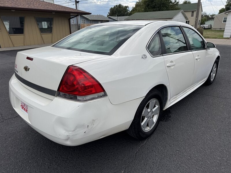 2009 Chevrolet Impala LT - Photo 6 - Kearney, NE 68847