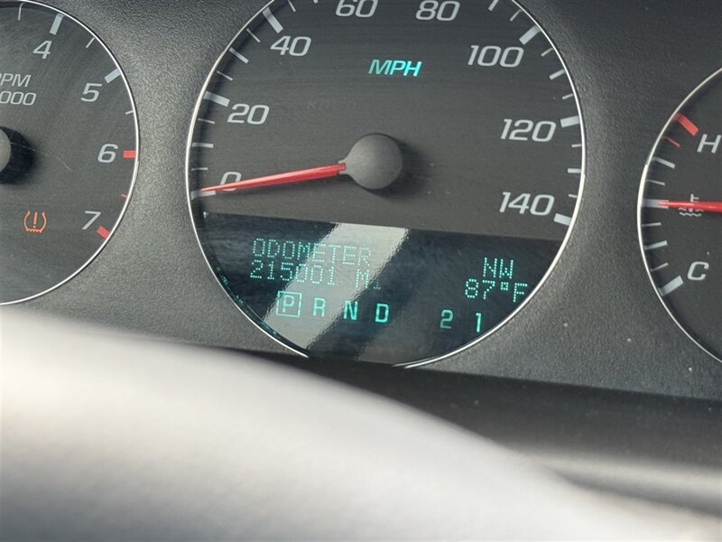 2009 Chevrolet Impala LT - Photo 12 - Kearney, NE 68847