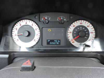 2008 Mazda Tribute i Sport   - Photo 17 - Lexington, NE 68850