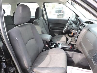 2008 Mazda Tribute i Sport   - Photo 16 - Lexington, NE 68850