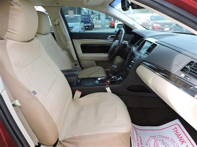 2014 Lincoln MKS - Photo 10 - Lexington, NE 68850