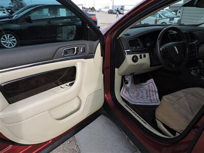 2014 Lincoln MKS - Photo 17 - Lexington, NE 68850