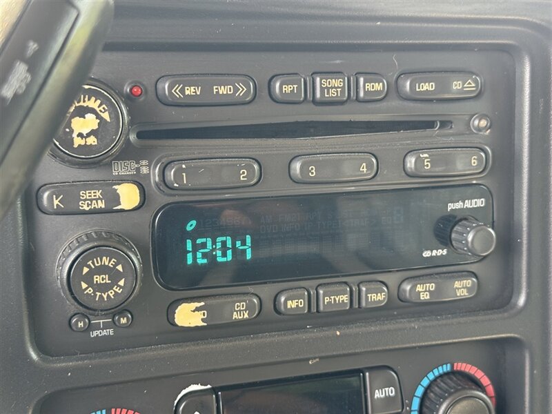 2004 Chevrolet Tahoe LS - Photo 16 - Grand Island, NE 68801