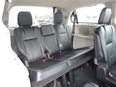 2011 Chrysler Town & Country Touring-L   - Photo 14 - Lexington, NE 68850