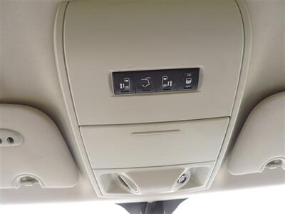 2011 Chrysler Town & Country Touring-L   - Photo 20 - Lexington, NE 68850