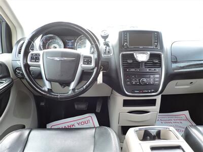 2011 Chrysler Town & Country Touring-L   - Photo 10 - Lexington, NE 68850