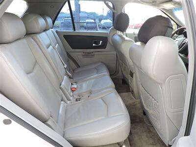 2004 Cadillac SRX   - Photo 11 - Grand Island, NE 68801